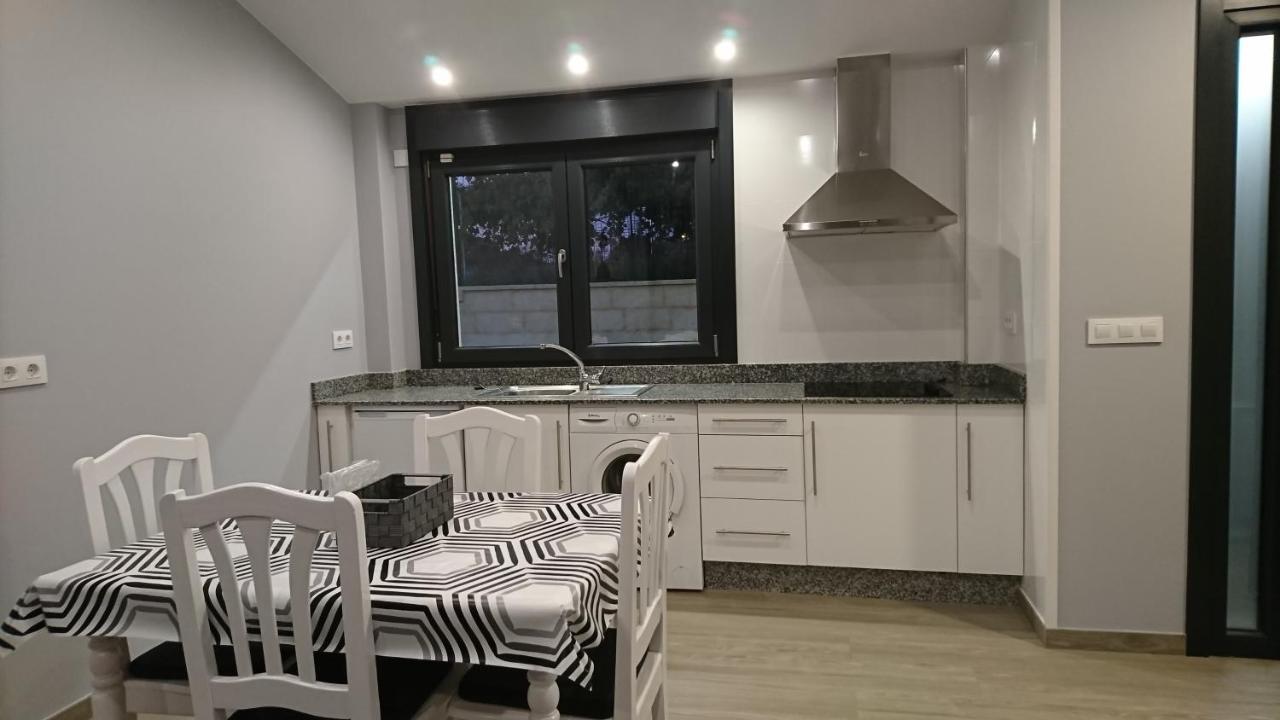 Carballos Altos-Apartamentos Turisticos Arzúa Esterno foto